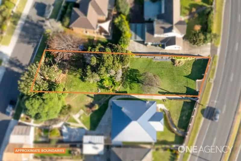 Buy Land in Tightly Held Location with Stunning Water Views