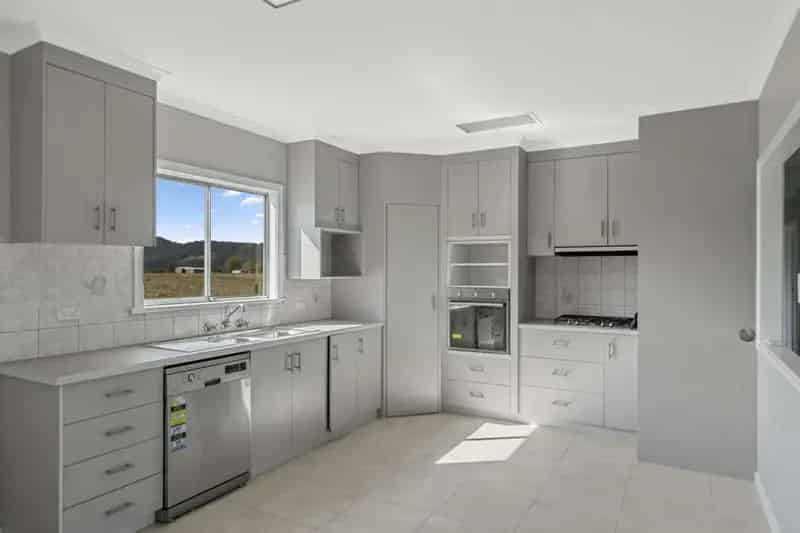 Buy Rural Property with Three Bedrooms Near Myrtleford with Land and Features