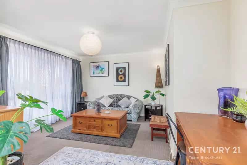 16b Laurel Court, Thornlie WA 6108 - House For Sale