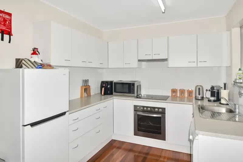 Charming Family Home Close To The Passage!