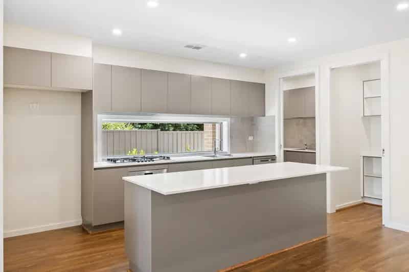 Lease Executive Four Bedroom Home in Narrabundah with Modern Features