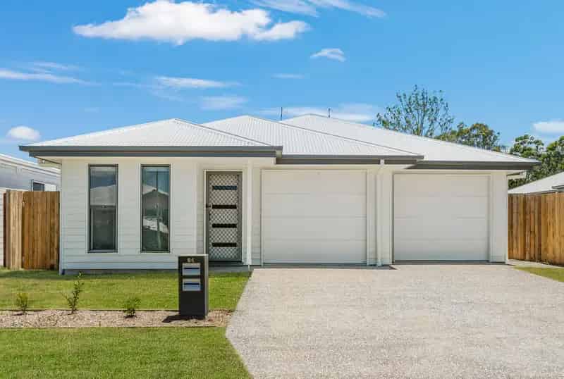 FOUR BEDROOM DUPLEX
