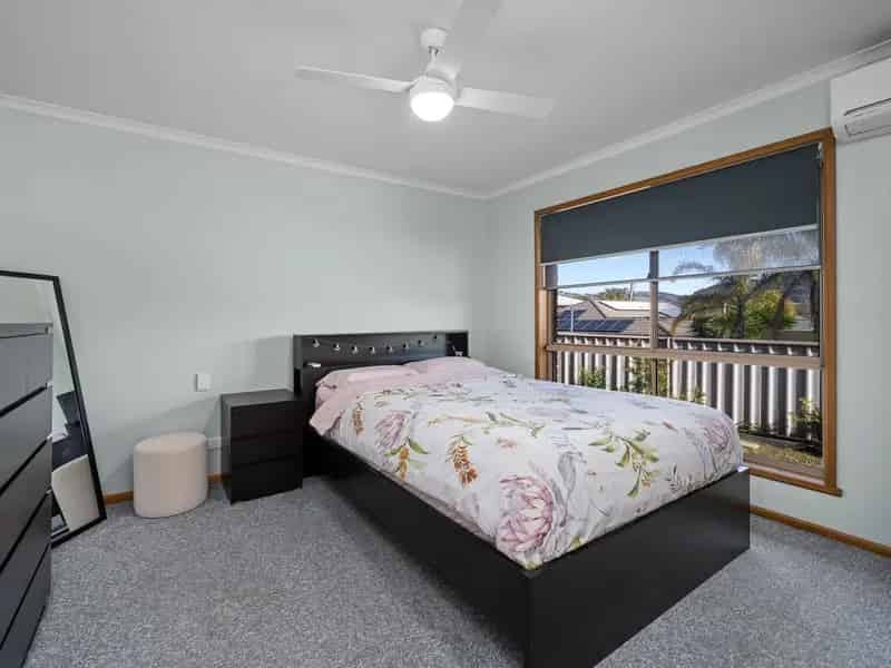 Charming two bedroom Townhouse with scenic views!