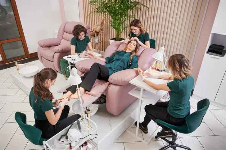 Buy Nails and Beauty Salon in Inner Southeast Melbourne with Great Features