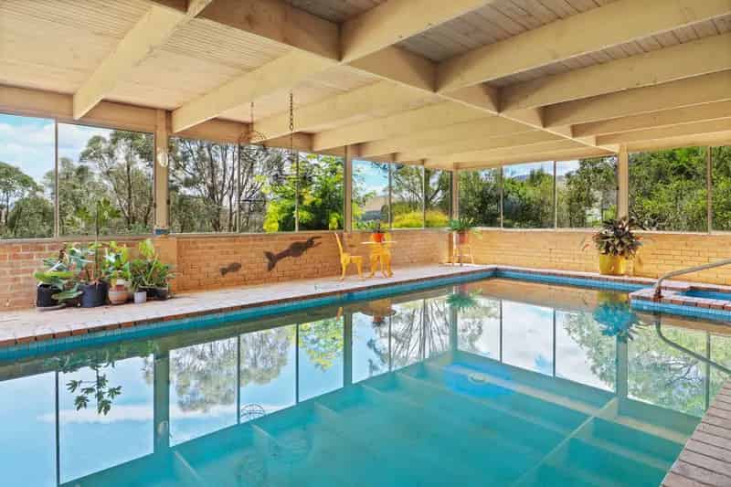 Modern Retro Living on Stunning Acreage Near Lake Eildon