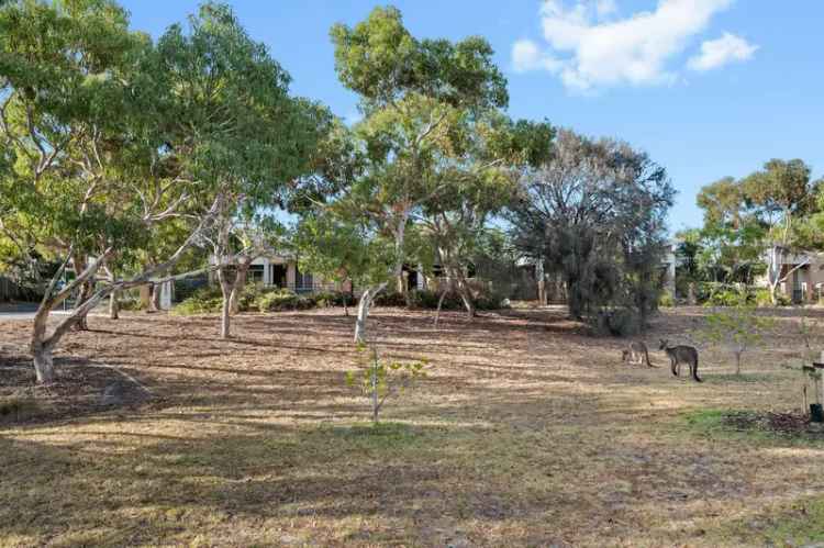 Aldinga Beach 3 Bed Home Near Beach and Reserve