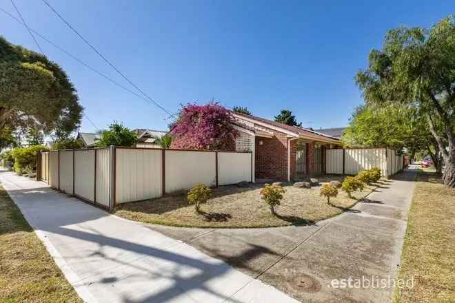 House For Sale in Melbourne, Victoria