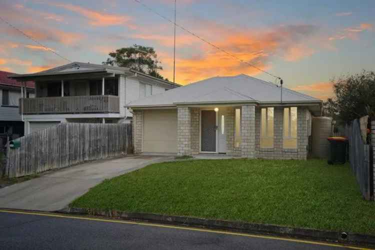 Rent Family Home Near Moreton Bay with Airconditioning in Deception Bay