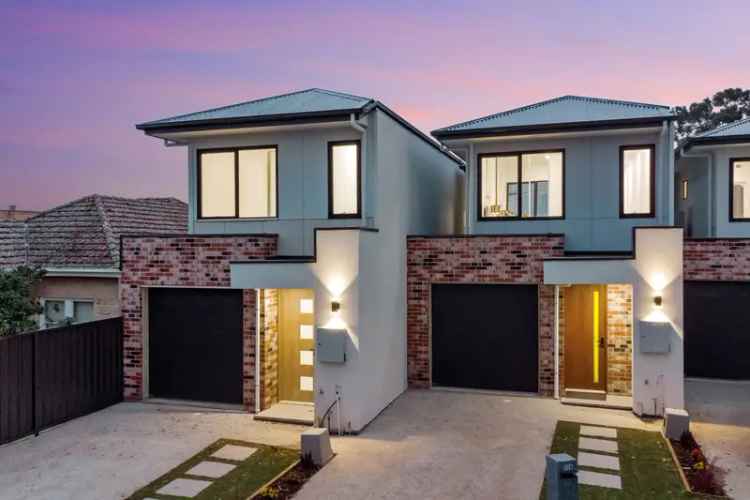 Stylish and Modern Home with Designer Finishes in a Prime Location