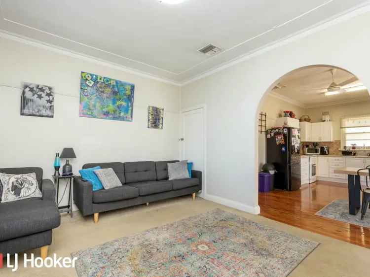 House For Sale in Tamworth, New South Wales