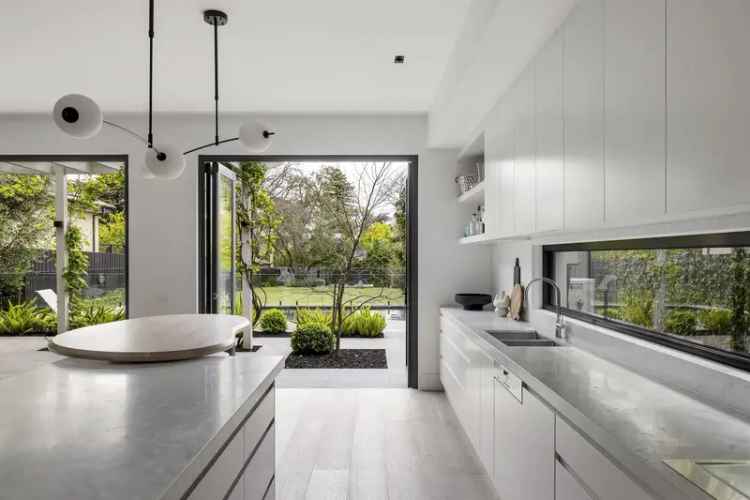 House For Sale in Melbourne, Victoria