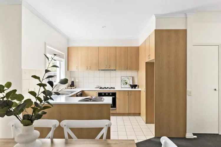 House For Sale in 52, Westgarth Street, Melbourne, Victoria