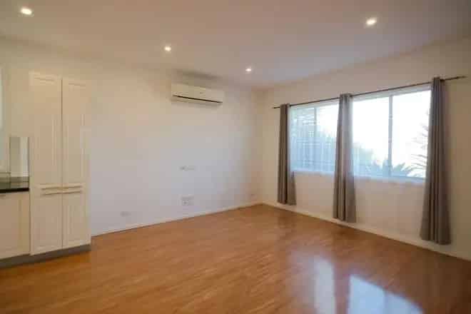 House For Rent , 54, Armstrong Street, Melbourne, Victoria