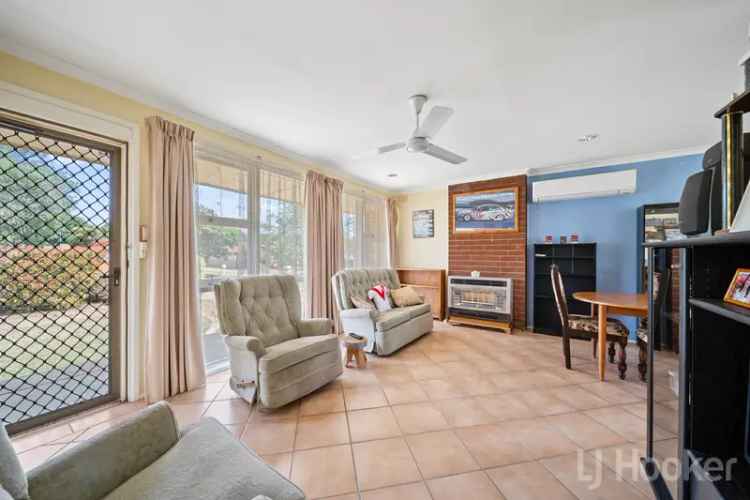 House For Sale in Queanbeyan, New South Wales