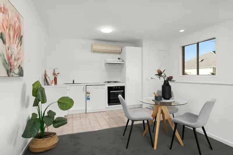 House For Sale , 28, Crichton Lane, Melbourne, Victoria