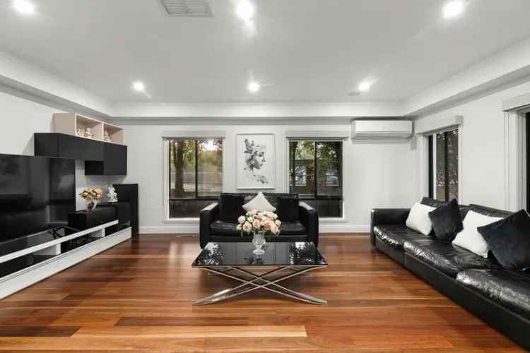 House For Sale in Melbourne, Victoria