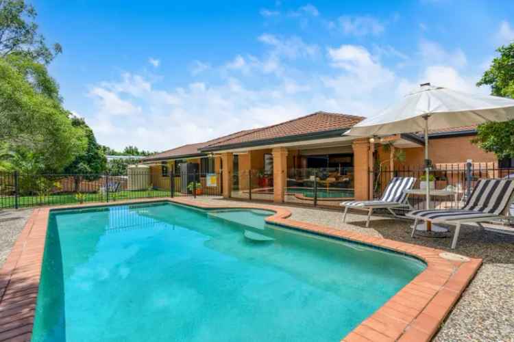 Executive Aspley Grove Home Resort Style Pool 4 1220m2