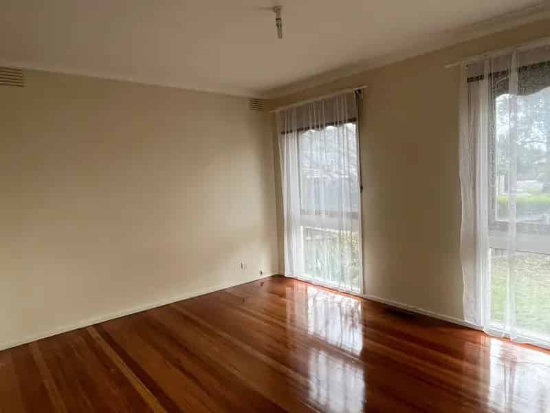2 rooms house of 166 m² in Melbourne
