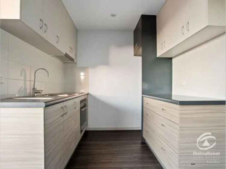 Modern 2-Bedroom Apartment near Pegs Creek Primary School