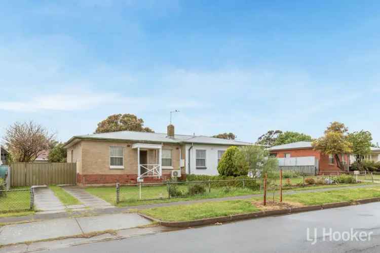 House For Sale in Adelaide, South Australia