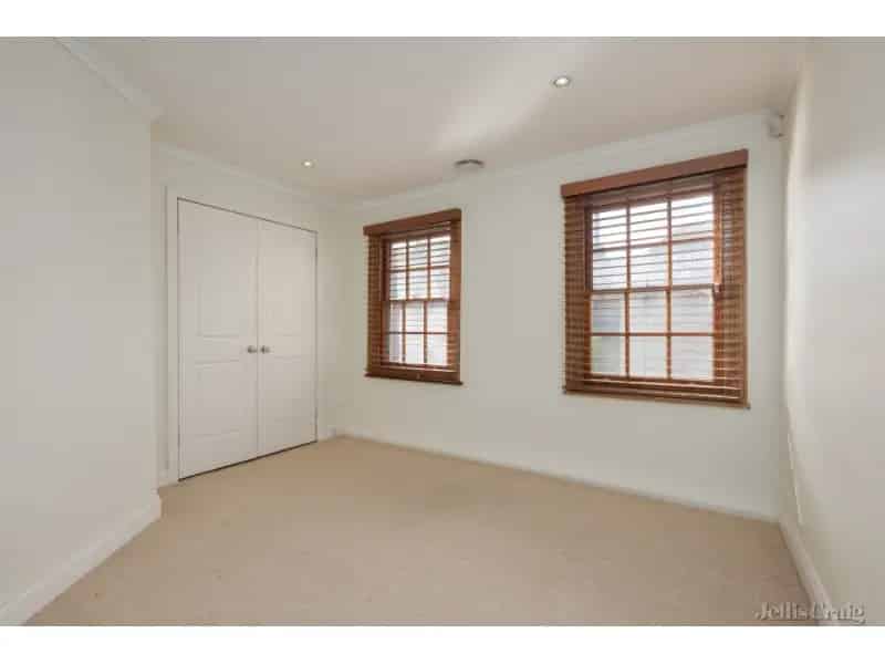 Charming Fitzroy Terrace In Prime Inner-City Location