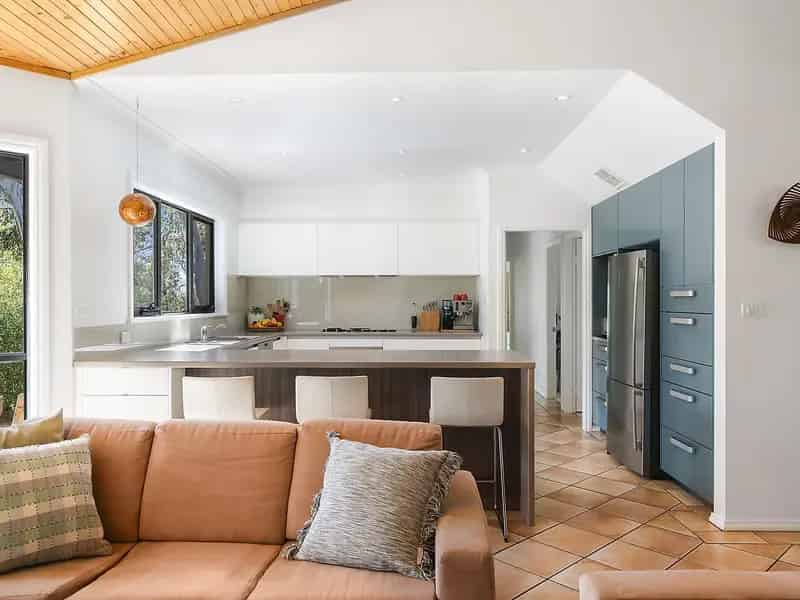 Tranquil 5-Bedroom Retreat on 70 Acres of Native Bushland