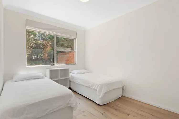 Stylish 2-Bedroom Apartment Near Parramatta CBD