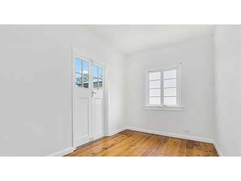 Cute Cottage In The Heart Of Camp Hill !