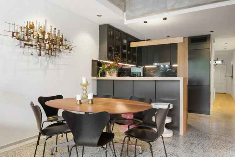 Rent Architecturally Designed Home in Surry Hills with Modern Amenities