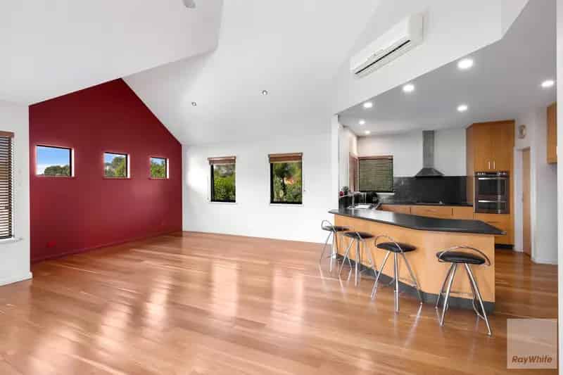 STUNNING FAMILY HOME IN MIRA MAR