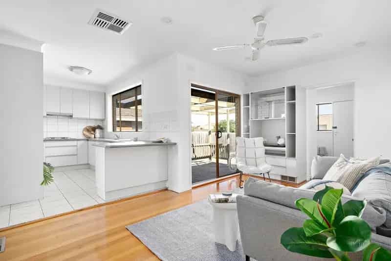 House For Sale , 81, Arcade Way, Melbourne, Victoria