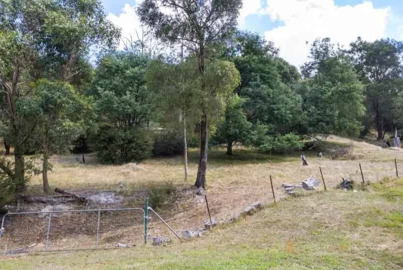 Buy land with hill views in elevated position for dream home