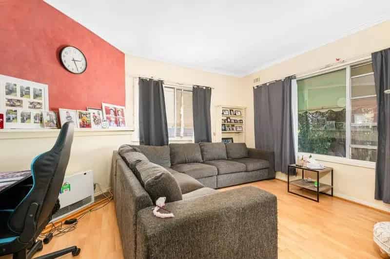 Charming three bedroom cottage on 1000m²