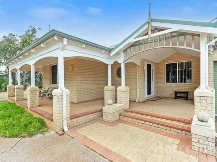 House For Sale in City of Wanneroo, Western Australia