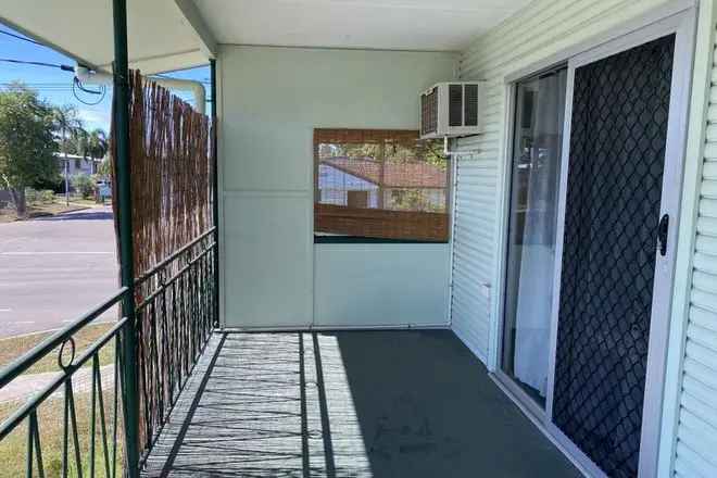 3 Bedroom Home with Outdoor Grill and Entertainment Area