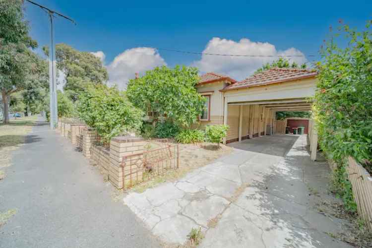 Family Home in Bendigo CBD - 3 Bedrooms