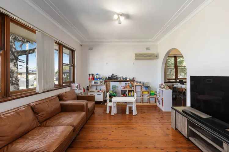  For Rent in 2, Swan Street, Sydney, New South Wales