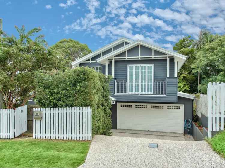 Luxury 4 Bed 3 Bath Family Home Newmarket Near CBD