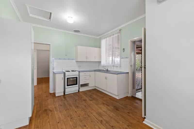 3 BEDROOM SEMI-DETACHED HOME FOR RENT