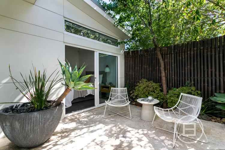 House For Sale in Melbourne, Victoria