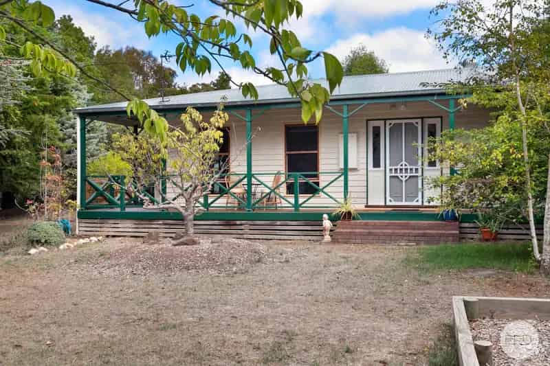 Character, Craftsmanship & Country Comfort On 2 Acres (Approx.)