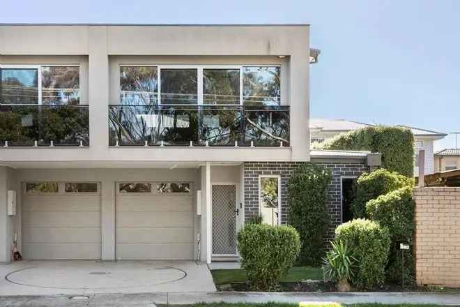 House For Sale , 36, Fullarton Road, Melbourne, Victoria