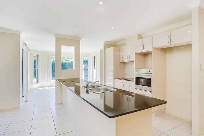 Real Estate For Lease - 4 Eden Court - Nerang , QLD