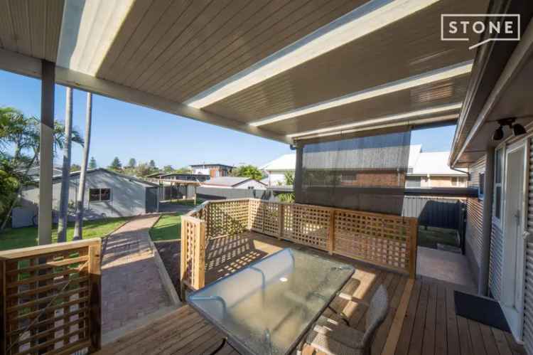 3 Bed Home Redhead NSW - Near Beach - Family Friendly