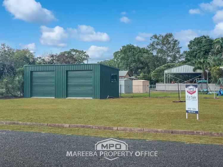 703m2 CORNER LOT WITH SHED!