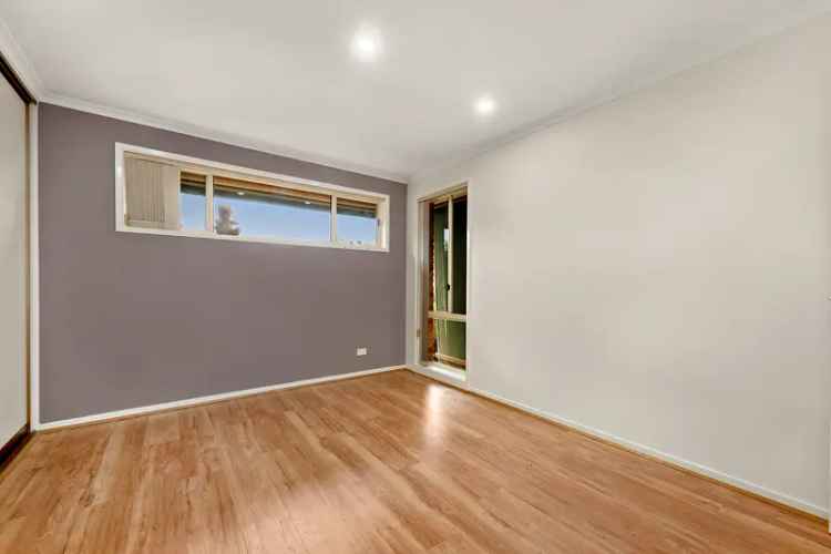 House For Rent in District of Tuggeranong, Australian Capital Territory