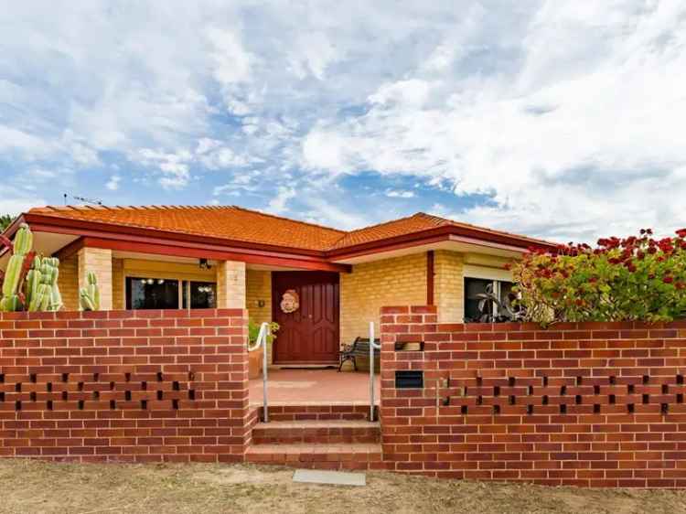 House For Sale in City of Cockburn, Western Australia