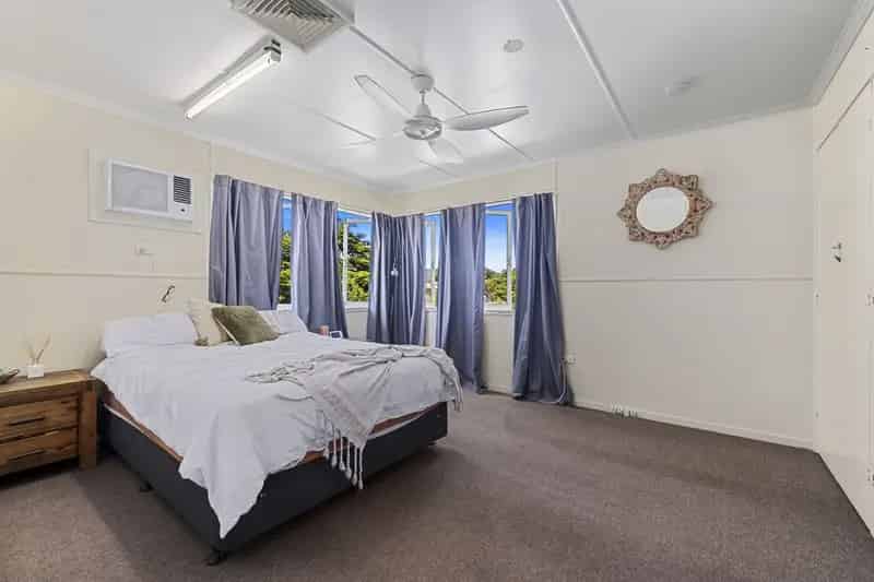 House For Sale - 1 Seeman Street, Blackwater QLD 4717