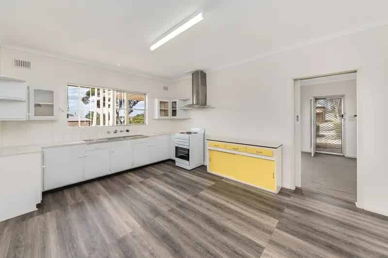 Charming Home in a Prime Location with Ample Space