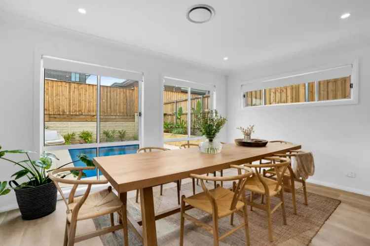 Hamptons Style Luxury 5 Bed Home Menangle Park NSW